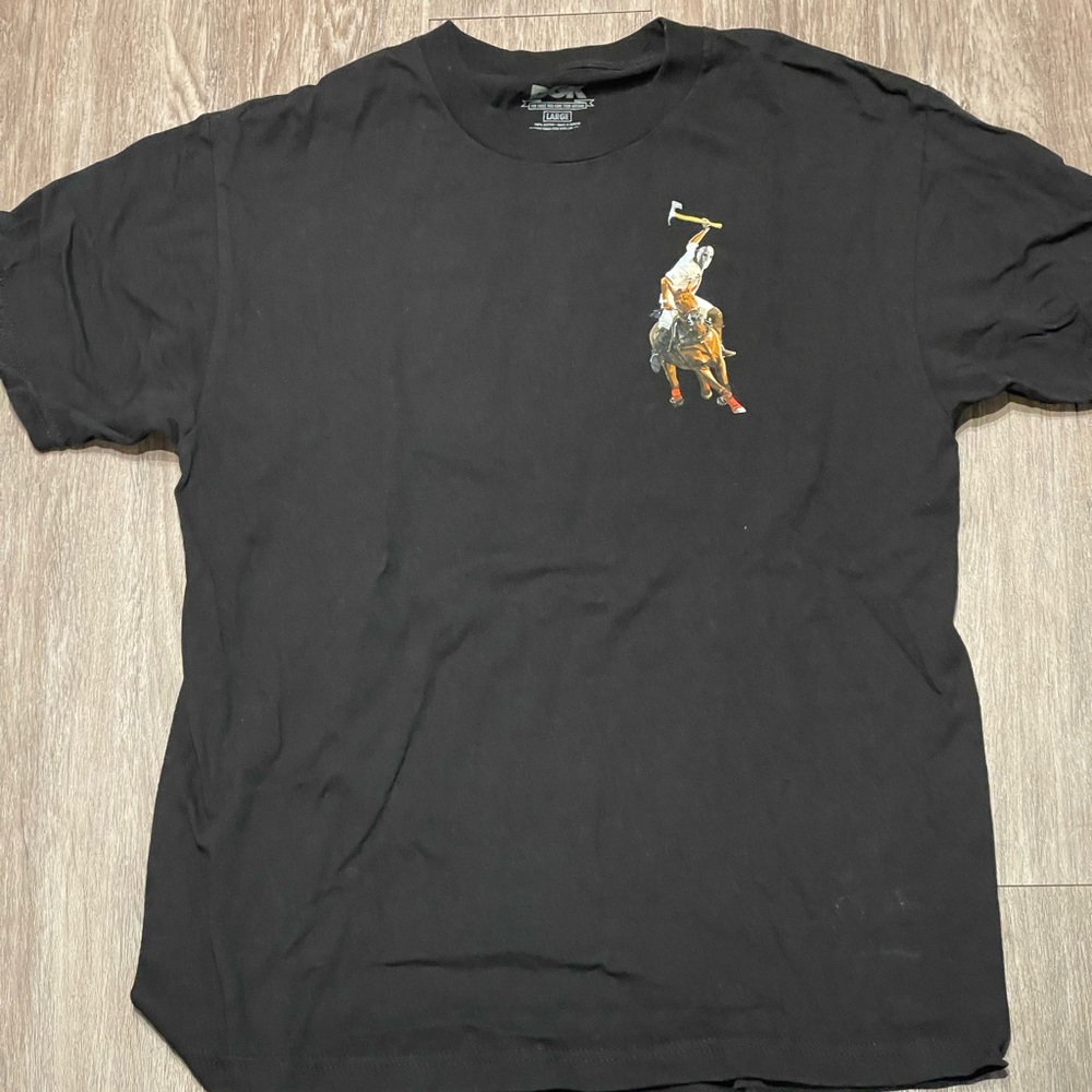 Brand: DGK
Size: Large
Condition: Good